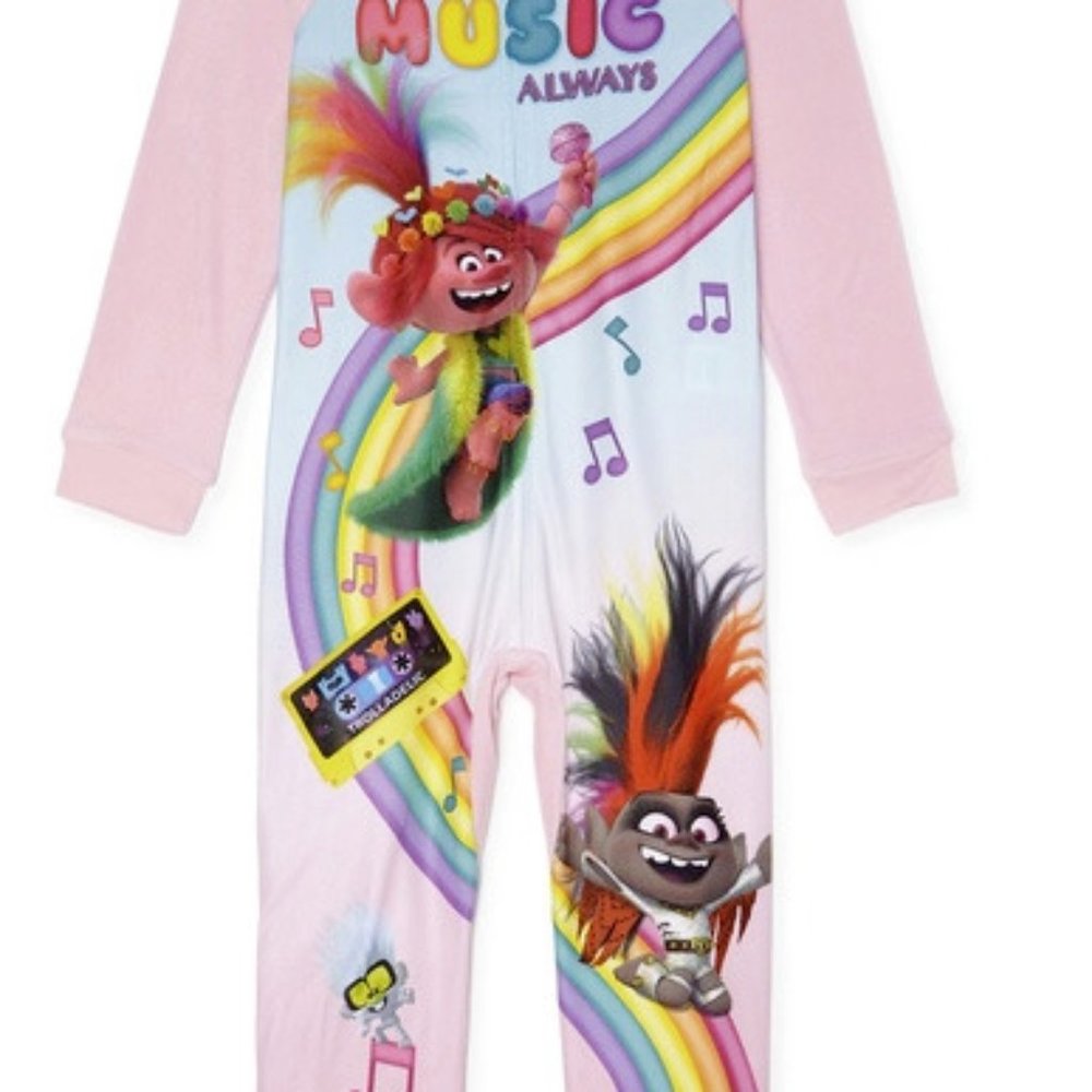 NWT trolls 4 5 MUSIC ALWAY rainbow sleeper pajamas